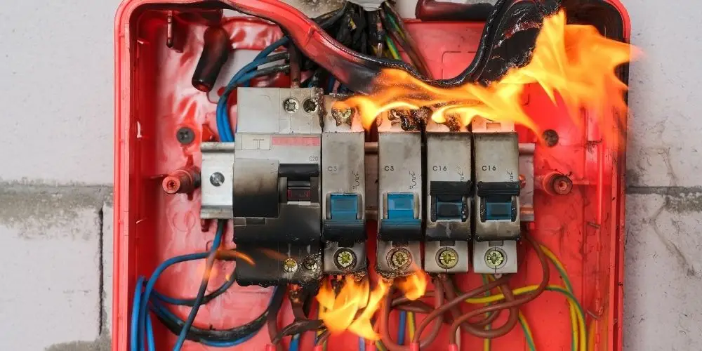 What causes a short circuit