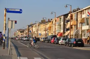 Elektricien Katwijk aan Zee bezig met elektrische installatie door MDK Elektro
